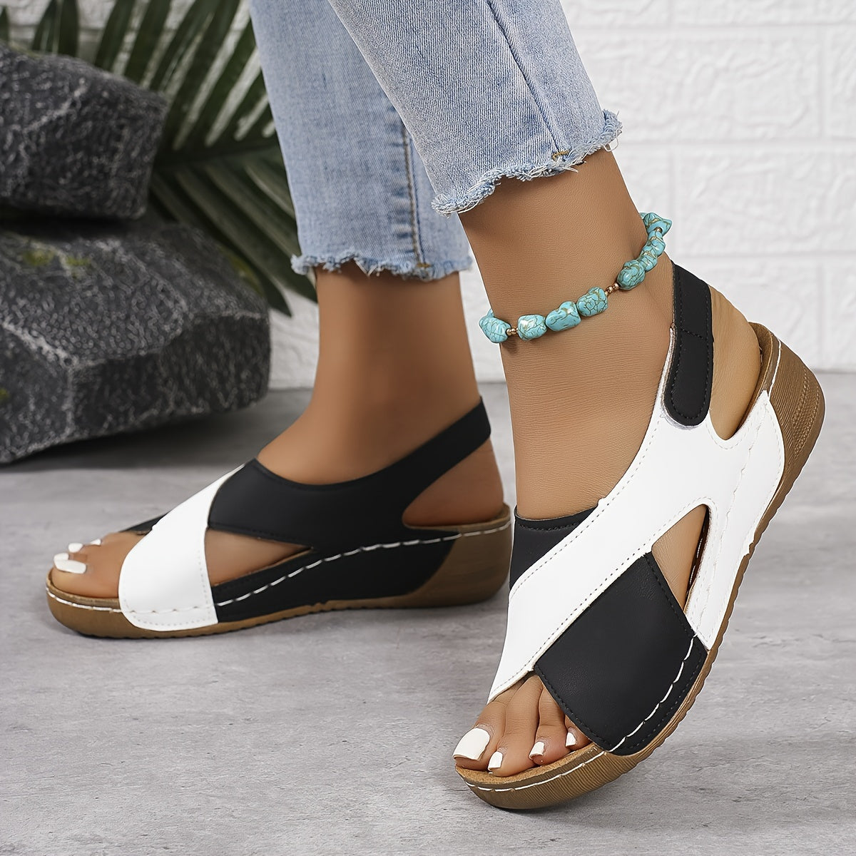 Wellness Walk Leather Sandals